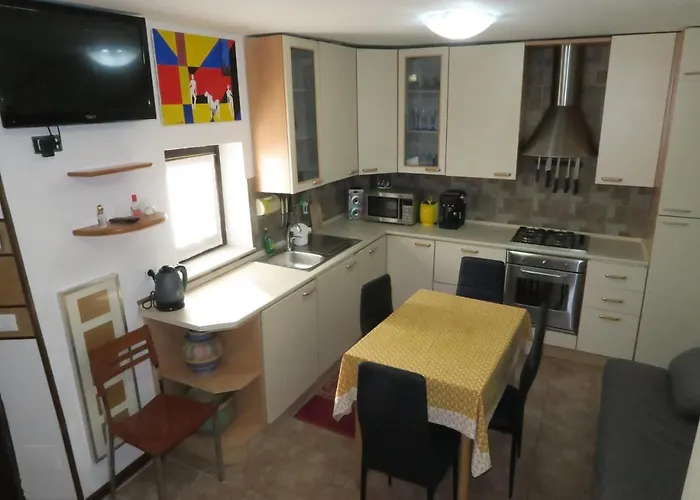 Apartment Appartamento Savona Savona